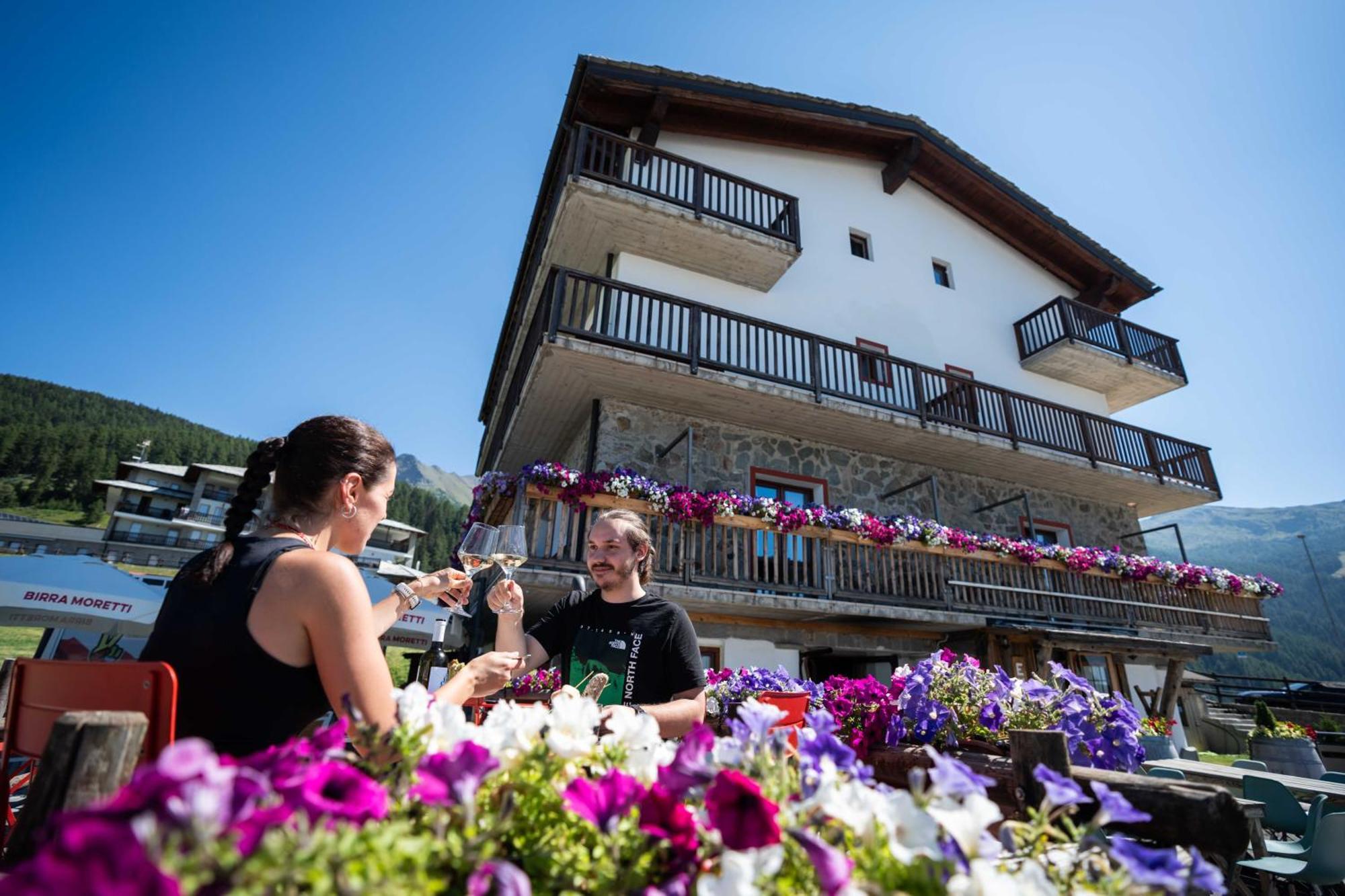 Chalet Des Alpes Gressan Exterior photo